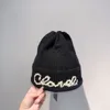 designer beanie preto