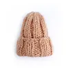 قبعة / جمجمة قبعات النساء الشتاء محبوك قبعة سميكة لينة الدافئة الخشنة كبيرة الصلبة الإناث سكي غطاء skullies