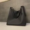 Borsa tote femminile 2021 nuova moda borsa a tracolla in morbida pelle di grande capacità semplice portatile grande marea ascellare