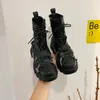 الأحذية 2021 الأحذية الجلدية النساء السيدات الكاحل منتصف كعب الدانتيل يصل العمال الجيش الأسود القوط الخريف مثير سلسلة منصة سميكة التمهيد