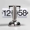 Rétro Flip Digital Clock Scale Table Horloge en acier inoxydable Autopage Gear exploité Quartz Horloge Ornements Salon Home Decor 211111