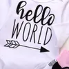 Neugeborenen Baby Mädchen Kleidung Sets Brief Gedruckt Hallo Welt Tops Strampler + Blumen Hosen + Hut 3PCS Infant Junge mädchen Kleidung Outfit Sets 210309