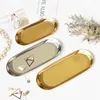 Kök lagringsorganisation färgglada metallbricka guld oval prickad fruktplatta små föremål smycken skärmspegel