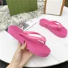 السيدات Slippers Designer Beach Flip Flops Bather Clipper Classic Buckle Sandals Platform Flatfor