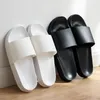 Chinelos de verão homens confortáveis ​​casa simples lançadores brancos pretos sapatos antiderrapantes slides flip flops interiores plataforma