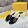 Novas Mulheres Couro Single Slides Sandálias Verão Preto 5 Cores Flip Flops Senhoras Sexy Beach Sandal Lettering Flats Chinelos Top Quality 271