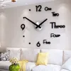 Orologio da parete digitale fai-da-te Adesivo 3D Design moderno Grande orologio silenzioso Home Office Decor Orologio da parete per la decorazione del soggiorno 210310