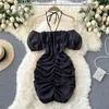 Sexig svart / vit draped bodycon klänning kvinnor sommar fyrkantig krage mesh kort ärm hög midja halter mini vestidos kvinnlig 2021 y0603