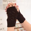 Перчатки без пальцев Мода Взрослые Твердые Вязаные Пустые Запястья Женщины Зимние Тепловые варежки