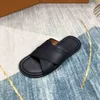 Taglia 44 Lusso di qualità Designer Pantofole da uomo Sandali Scarpe Slide Infradito piatte larghe moda estiva