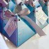 Hochzeitsgeschenkbox Kleine Papierfalte High-End-Pyramidenform Blaue Süßigkeitskiste Schokoladenverpackung mit Band