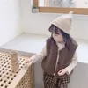 Koreansk stil baby tjejer solid färg quiltad förtjockning väst barn ärmlös mjuk casual waistcoat kläder 210615