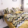 Белые черные зеленые желтые волнистые полосы постельного белья набор AB бокового одеяла + простыня + наволочка без одеяла C0223