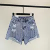 Kvinnor lyxiga tofs fringed hål jeans shorts kvinnlig hög midja sommar mode designer brett ben denim 210724