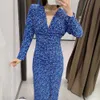 ZEVITY Kadınlar Vintage V Boyun Çiçek Baskı Pileli Gömlek Üstü Bayanlar Uzun Kollu Geri Fermuar Vestido Chic Split Elbiseler DS4516 210623