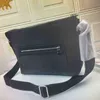 Projektantów Zaznaczający czarny mały crossbody Mężczyzna Messenger Bag Eclipse M44223 Odyssey Skórzane torebki Man Flower Torby Travel Pana na zewnątrz P TTSU