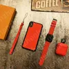 Modny 3-częściowy zestaw Ochraniacz słuchawek + Pasek do zegarka + Etui na telefony Dla iPhone 13 12 Pro max 11 11Pro X XS XR XSMAX PU Skórzany pokrowiec AirPods Designer Watchband 38/40/42/44MM Garnitur