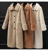 Inhemska fårskjuvande kappa Kvinnors Fur Medium och Long Middle Aged Granular Velvet Koreansk Lady Lace Up Ull Coat 211213