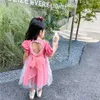 韓国風の夏の子供女の子のドレスピンクのレースオープンバック中空アウトラブプリンセス子供服E6042 210610