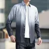 メンズカジュアルシャツ原宿長袖ボタンアップソーシャルシャツハワイアン夏ブラックホワイトグラデーションビンテージファッション服トップ