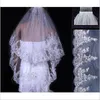 Luxury Wedding Veils 2 Layer Lace Applique Edge med pärlor Rhinestones Brudslöja Brudtillbehör