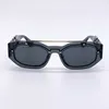 Solglasögon för män och kvinnor sommar 2235 stil Anti-Ultraviolett Retro tallrik Hel fyrkantig ram mode glasögon Random Box