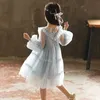 White lace tulle vestido idade para 3 - 12 anos de idade meninas vestido de graduação plissado sem mangas frouxos traje de princesa de natal q0716