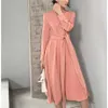 レディースファッションドレス長袖Vネックサテンフレンチデザインドレープミディドレスエレガントな女性ローブ衣装210608