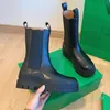 Högkvalitativ kvinna Designer Stövlar Läder Martin Ankle Chaelsea Boot Fashion Non-Slip Wave Colored Gummi Yttersula Elastisk Webbing Luxury 00
