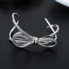 Lady's Elegant Luxury Bangles Beautiful Bow-knot Design VERY GIRL Charm Jewelry Bracelets Adjustable for Women 210713191U
