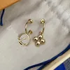 New Fashion Earrings Pearl V For Women Earring Luxurys Designers Heart Pearl Hoop Joker Stud Earrings Jewelry Top Quality D2111247Z