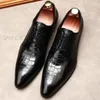 Scarpe oxford a punta formali italiane per uomo in vera pelle Scarpe eleganti da uomo d'affari da uomo in pelle nera a punta marrone vino rosso classico