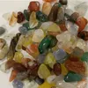 200 g de perles de pierre roulées et d'un assortiment de pierres précieuses mélangées en vrac, de minéraux de roche, de pierre de cristal pour la guérison des chakras, agate naturelle pour décembre 590 R2