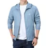 Été mince veste hommes mode col à capuche étanche Protection solaire en plein air randonnée escalade manteau taille M-4XL 211214