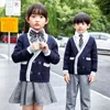 Англия стиль дети девушки вязаные кардиганы хлопчатобумажные дети двубортные верхние одежды пальто подростковый мальчик темно-синяя школьная форма 211106