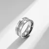 8mm Vintage Schwarz Farbe Edelstahl Eheringe Ringe für Männer Frauen Trendy Versprechen Band mit Kristall Ring Schmuck