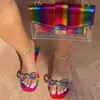 Zapatillas, monederos y toboganes de gelatina de neón, chanclas con lazo de arcoíris, bolsos, zapatillas planas con diamantes de imitación, zapatos de moda, Chanclas para Mujer