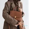 Designer Bags Кожаные Женщины Новые 2021 Перевозящиеся Одиночные плечевые Сумки Область Niche Crossbody Howhidide undermare Роскошь