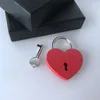 Lucchetto concentrico a forma di cuore Lucchetto con chiave mulitcolor in metallo Kit di attrezzi per palestra Pacchetto Serrature per porte Materiali da costruzione RRB14087