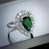 Pear Shape Engagement Ring Kvinnor Finger Smycken 18k Vitguld Fylld halo mousserande gåva