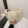 Crossbody Bags Kvinnors högkvalitativa designer mjuka läder handväskor lyx trendig axel kvinnlig vit budbärare väskor