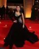 Celebrity Red Carpet Pageant Vrouwen Formele Jurken Avondjurken Kralen Decoratie Een Lange Mouw Prom met Overrokken Zwart robes237N