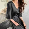 V-Ausschnitt Glanzkleid Frau Vintage Elegant Sommer Bodycon Weibliche Hohe Taille Schwarz Apricot Business Kleidung 210603