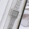 Marka zegarek Piękne kobiety Lady Girl Square Crystal Style Dial Metal Metal Band Karartz Wrist Watch M122210J