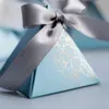 Hochzeitsgeschenkbox, kleine Papierfalte, High-End-Pyramidenform, blaue Pralinenschachtel, Schokoladenverpackung mit Band RRE11360