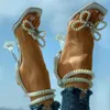 2021 Sommar Kvinnor Casual Shoes Fashion Beach Wear White Sandals Beaded Bowknot Decor Square Toe Pyramid Party High Heels Y0714