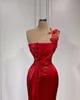 Eleganta sjöjungfrun kvällsklänningar dubai arabiska en axel blommig spets applikationer prom party kappor klänning vestidos defesta
