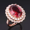 Cluster ringar stora röda kristall Ruby ädelstenar diamanter för kvinnor 18k Rose Gold Color Luxury Smycken Bijoux Bague Party Tillbehör Gåvor