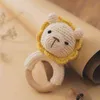 5PC Baby Rattton Toys Cartton Animal Crochet Drewniane pierścionki grzechotka DIY Rzemiosła ząbkowania amigurumi dla dziecięce łóżeczka wisząca 211029