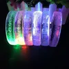 Mode Mehrfarbige LED Blinkende Armband Leuchten Acryl Armreif für Party Bar Halloween Chiristmas Heißer Tanz Geschenk